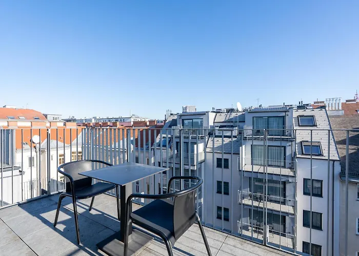 Avina Suites Favorite شقة