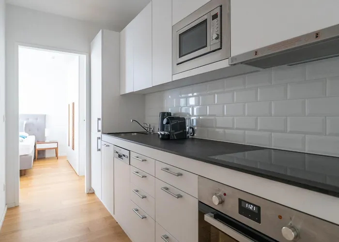 Avina Suites Favorite شقة